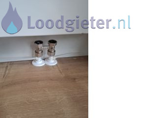Loodgieter Radiator aansluiten Radiator aansluiten