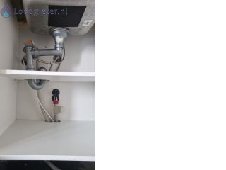 Loodgieter Lekkage gootsteen Lekkage gootsteenkastje