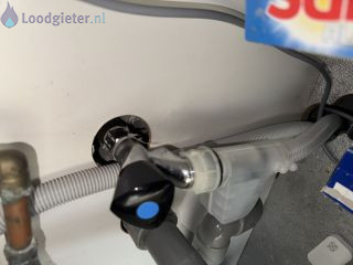 Loodgieter wasmachinekraan vervangen 2 keer wasmachinekraan vervangen