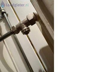 Loodgieter radiatorkraan vervangen radiatorkraan/knop vervangen
