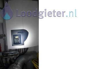 Loodgieter Geen warm water Geen warm water in de badkamer, maar wel verwarming