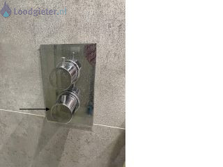 Loodgieter Badkraan Enkel heet water uit kraan