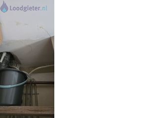 Loodgieter Lekkage meterkast Lekkage in de meterkast. Waarschijnlijk is het de koud waterleiding