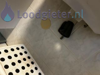 Loodgieter wastafel sifon vervangen 2 Wastafelkranen vervangen en thermostatische douchekraan vervangen