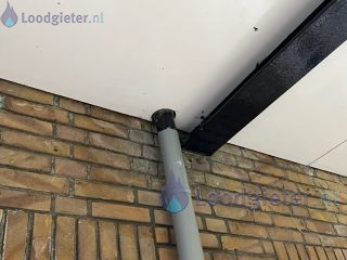 Loodgieter Lekkage plat dak Lekkage hemelwaterafvoer