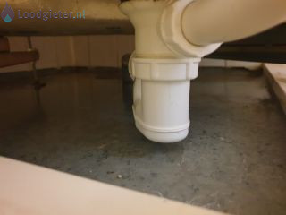 Loodgieter Lekkage bad Lekkage bad