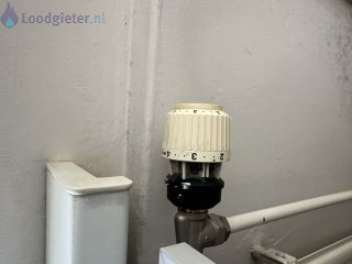 Loodgieter Thermostaatknop vervangen Thermostaatkraan plus knop vervangen