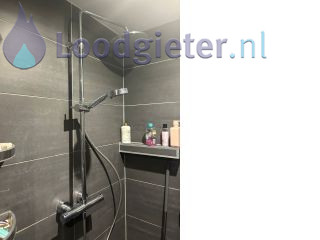 Loodgieter Lekkage douche Lekkende doucheset
